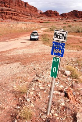 San Juan County Route 142 ends and Federal Route 1694 begins