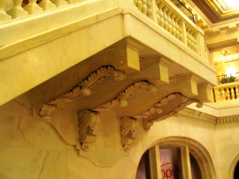 Renn Hotel-bracket detail-Pitt PA.JPG