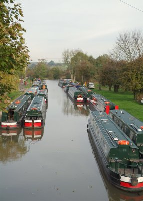Canal-Boats-4.jpg