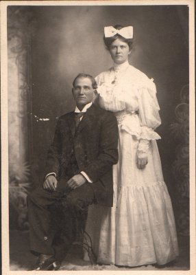 Lavonia & Will James, Sr. (?)