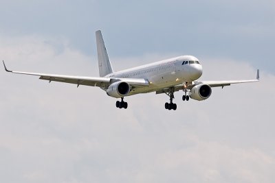 Tupolew Tu-204-120 (1) Cairo Aviation