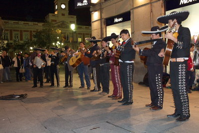 Musicians near the Plaza del Sol