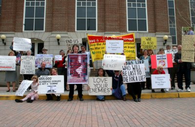 in front of the courthouse (II)