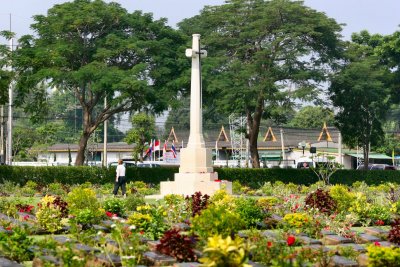 Kanchanaburi - POW Cemetary