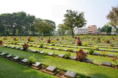 Kanchanaburi - POW Cemetary