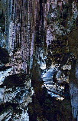 Nerja-caves-1.jpg