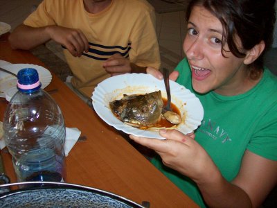 Now that's a real sister!  Kudos to Nicole for eating the fish head!