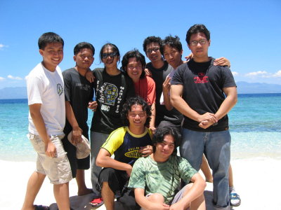 Team building activity in Moalboal
