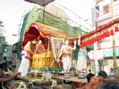 Thiruvallikeni Vijaya Varuda Brahmothsavam - Day 9 Morning Aal Mel Pallakku