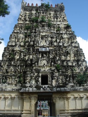 Sirupuliyur Gopuram.JPG