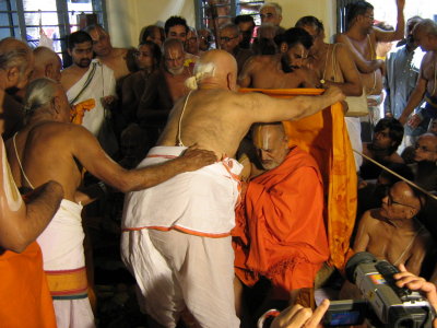 H H Andavan Swami Getting Mariyadai from a devotee