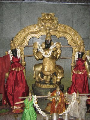 Rukmini sathabhama sameta venugopalan