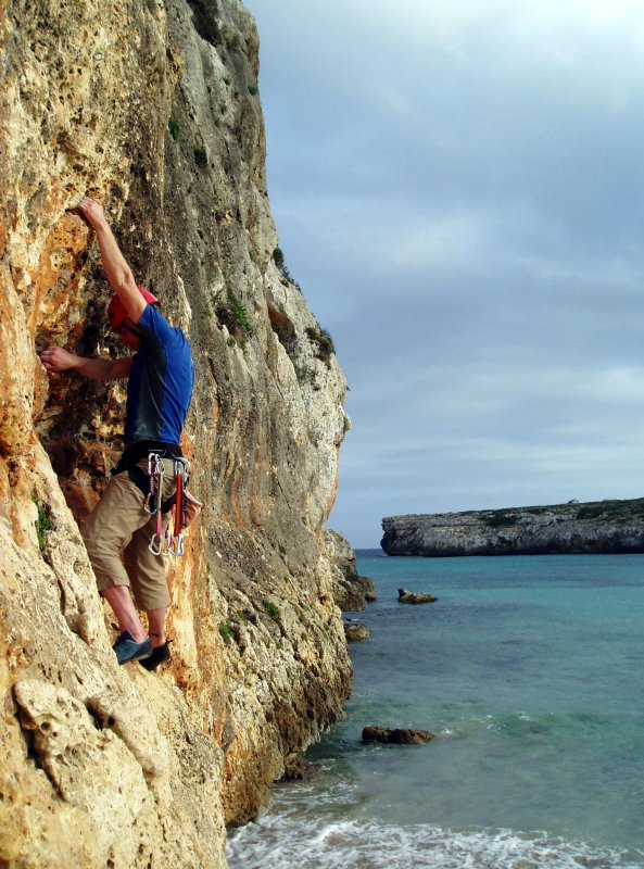 Majorca-cala magraner traverse