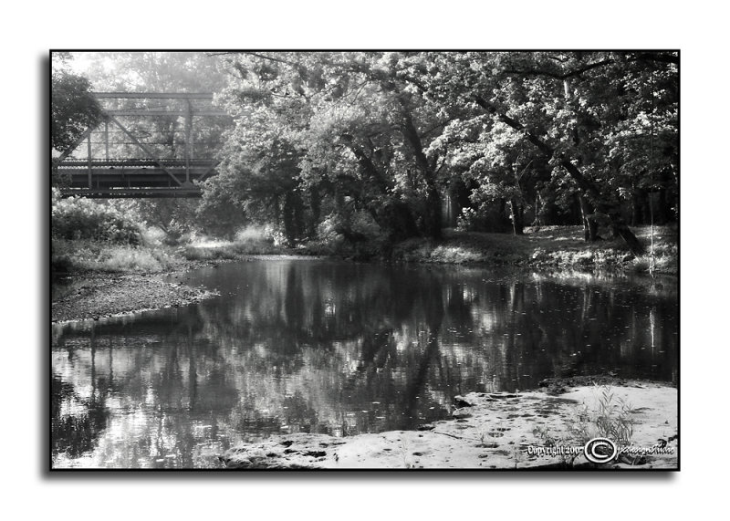 Ambient Achromatic August XIX<p>August 14