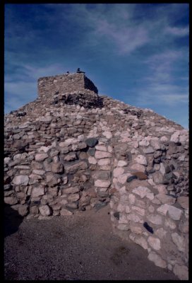 AZ12_011.jpg