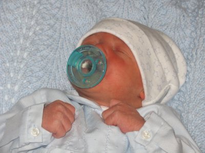 ryan_5daysOld 018.jpg