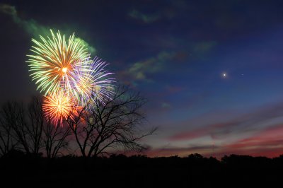  Fireworks -  Regulus - Venus - Saturn