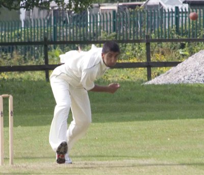 3rd XI lose at Meanwood 2nd June 2007
