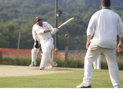 Ami reduces deficit with a boundary