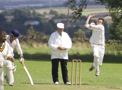 Pudsey Congs' bowler