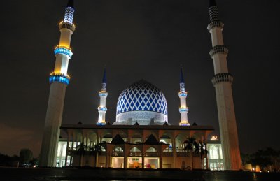 Sultan Salahuddin Abdul Aziz Mosque