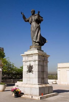 3483_ChurchStatue.jpg