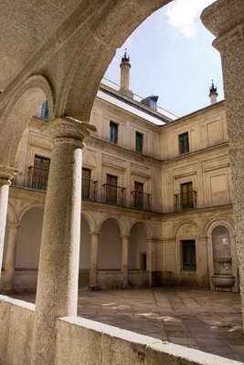 4214_RoyalMonastery.jpg