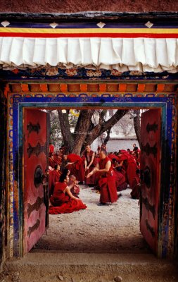 Sera Monks debate, Tibet