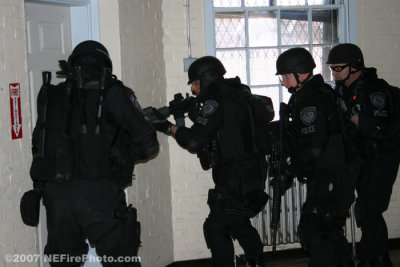 04/21/2007 SWAT Training Bridgewater MA