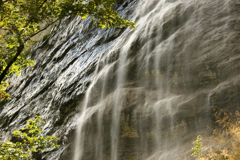 Lower section of the Staubbach Falls - side view