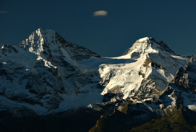Small lenticular cloud above the Breithorn and Tschingelhorn