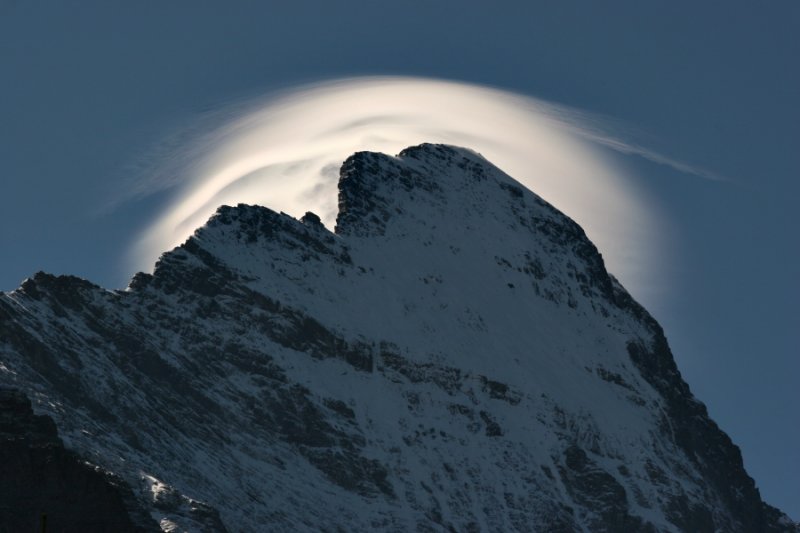 Cap cloud over the Eiger