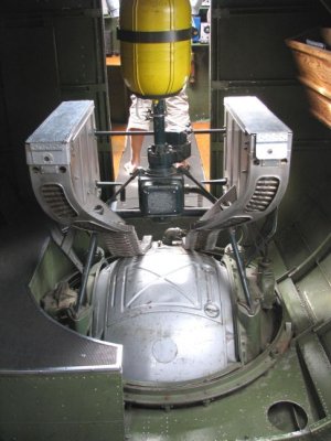 B-17 Top of Gun Turret.jpg