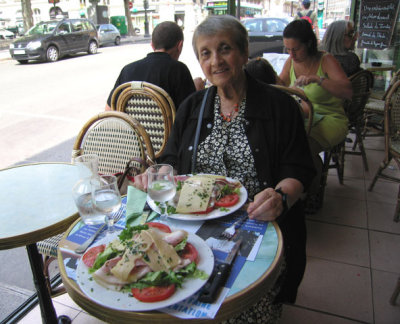 Jacqueline, salads at a Place Monge caf