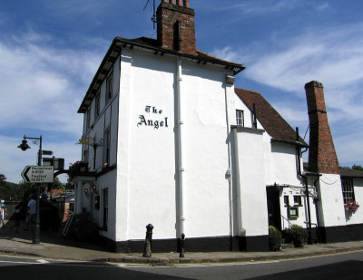 Henley's popular pub