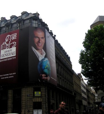 Poster of Zidane before the match with Italy