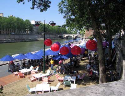 Paris beaches along the Seine