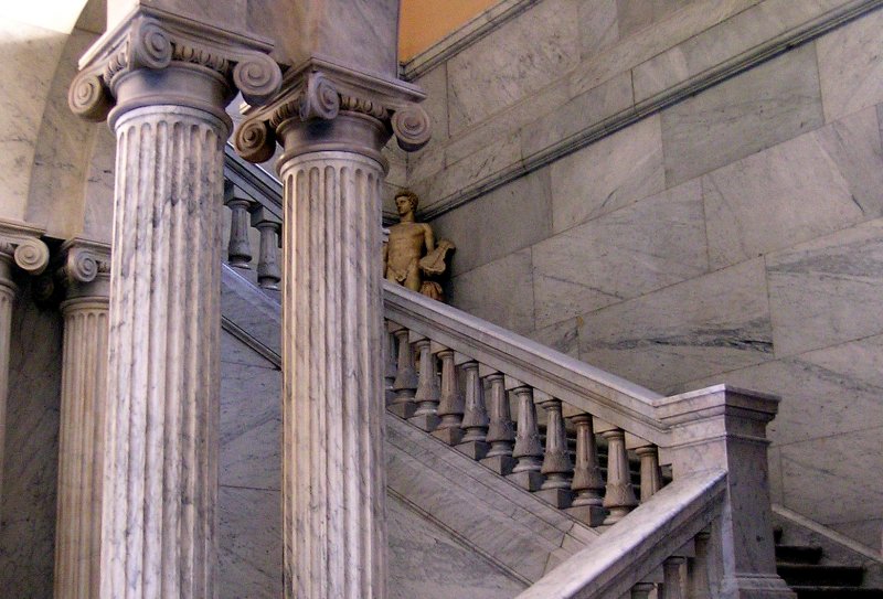 Escalinata del Museo Arqueolgico 2