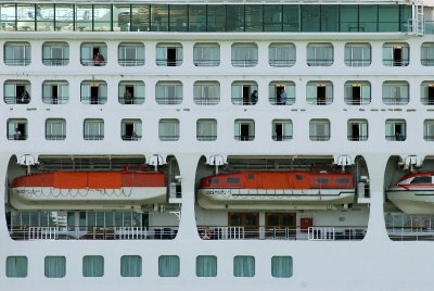 Cruise ship in SFO
