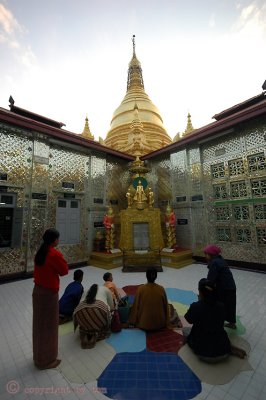 Sataungpyai Pagoda on Mandalay hill