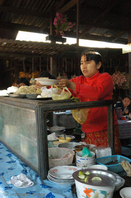 Monhingar famous dish in Myanmar