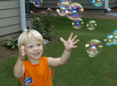 Ian Grabs a few Bubbles