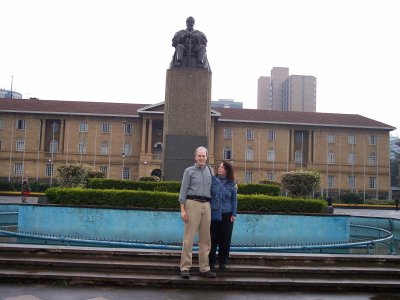D and S at Kenyatta statue-2555-LR.jpg