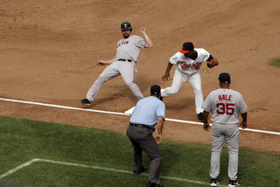 Kevin Youkilis is forced at third in the top of the sixth inning