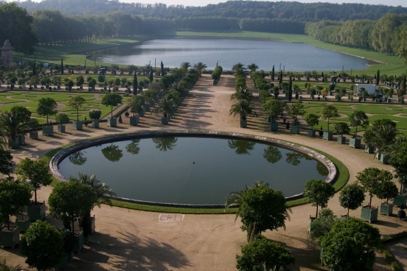 The spectacular grounds