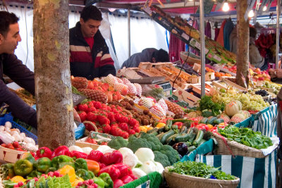 The outdoor market at Place Monge