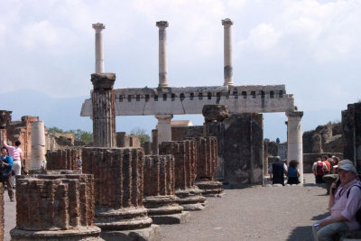 Pompeii---the forum
