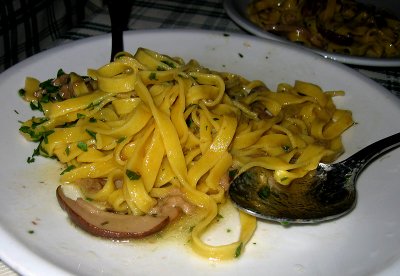 First dinner in Italy (Rome). Best fettuccine I had there.