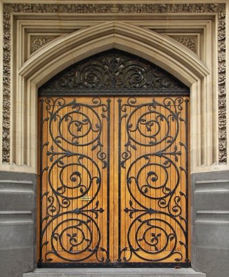 elaborate doorway* by Nifty