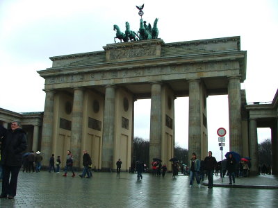 27 Brandenburg Gate 3.jpg